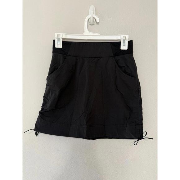 Columbia Dresses & Skirts - Columbia black skirt size XS